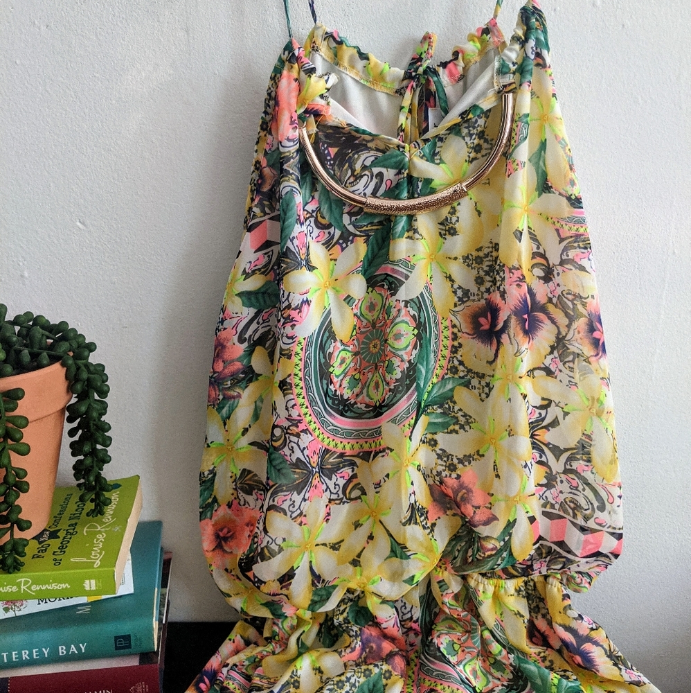 Tropical Embellished Floral Romper - Picture 11 of 12
